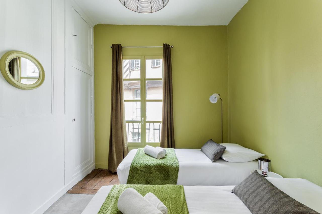 Dame De Coeur - Appartement Spacieux En Plein Centre Historique Rennes Eksteriør billede